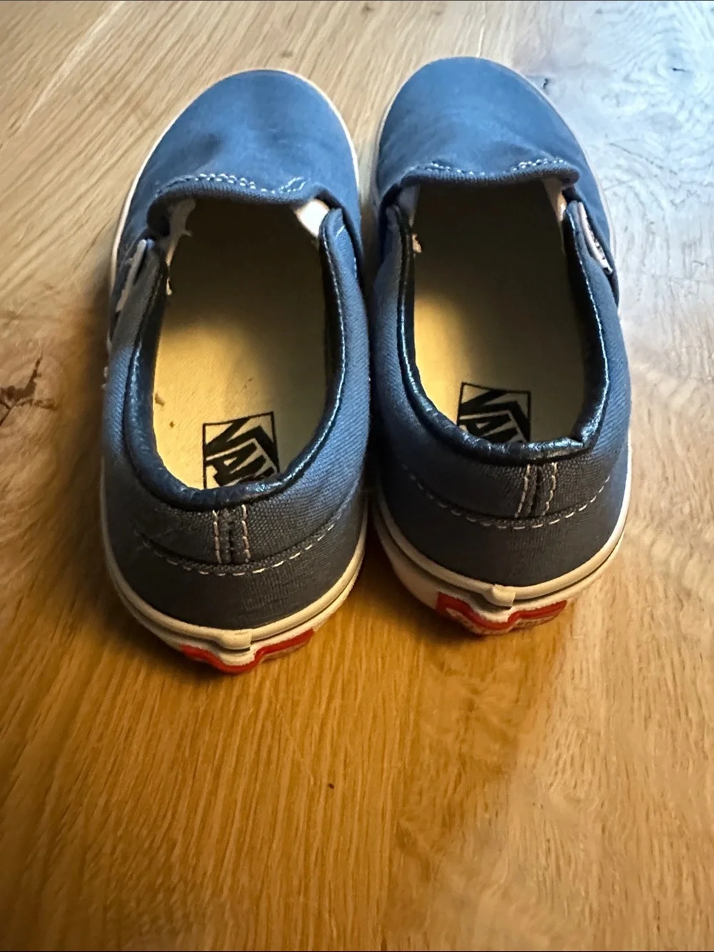 Vans Kids Classic Slip-On Sneakers in Navy Blue